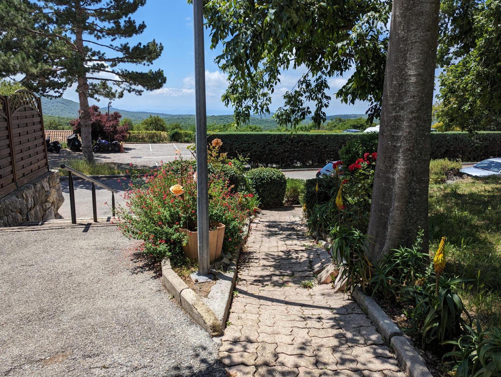 Evasion Au Calme - Maison Cosy Avec Piscine Et Tennis Saint-Vallier-de-Thiey Zewnętrze zdjęcie